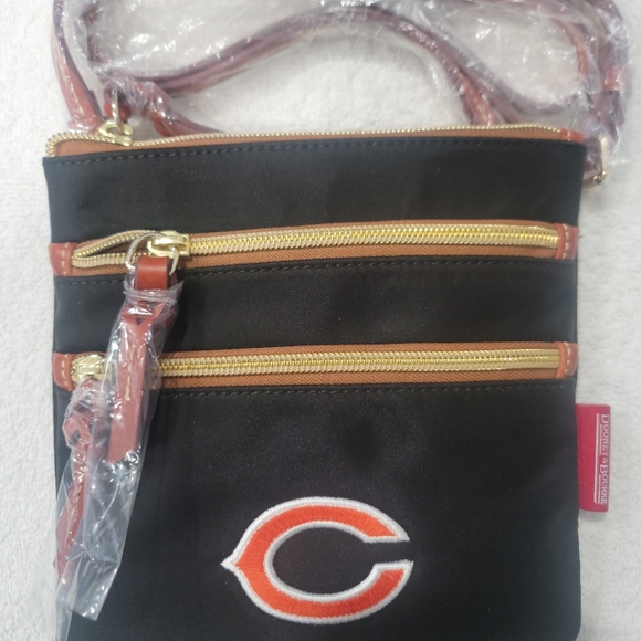 Dooney & Bourke Crossbody Sport - Picture 6 of 6